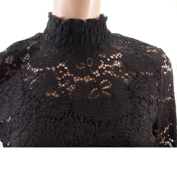 *** SOLD ***   New!! ADRIANNA PAPELL Black Lace Top & Cami - Picture 3 of 5